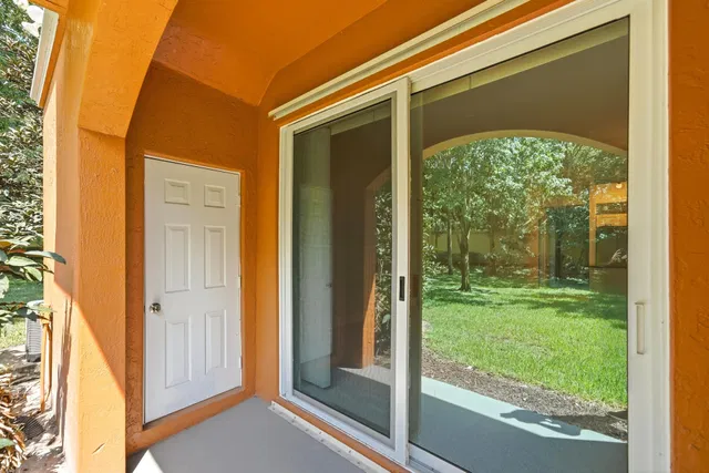 Unit 104 photo 23