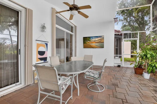 Residence photo 9