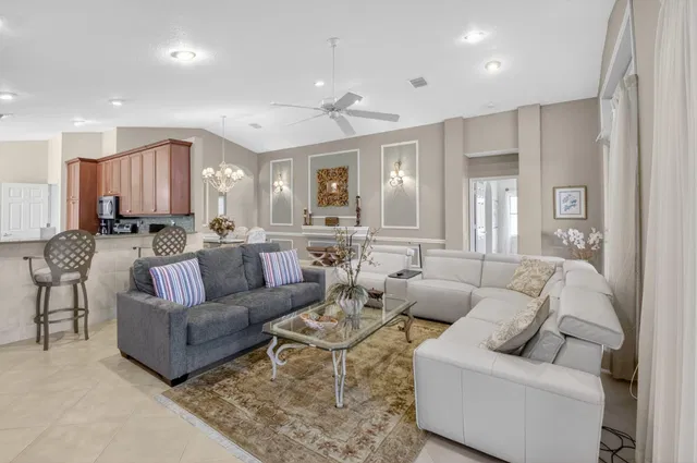 Residence photo 15