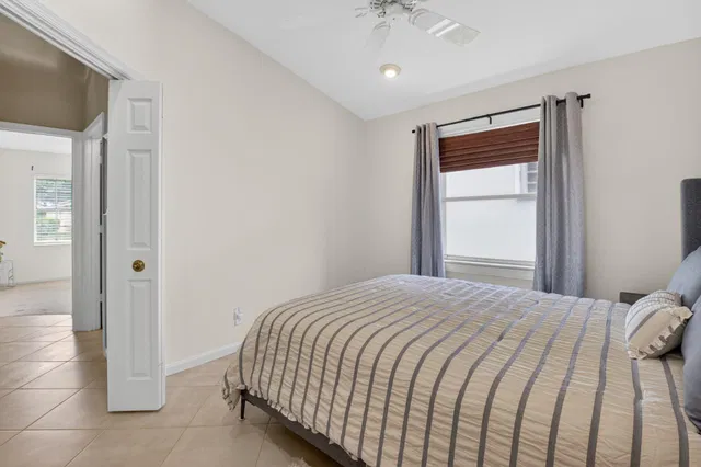 Residence photo 37