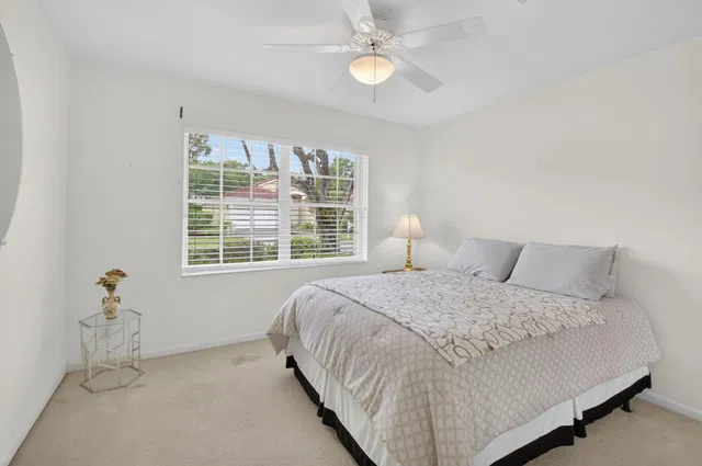 Residence photo 39