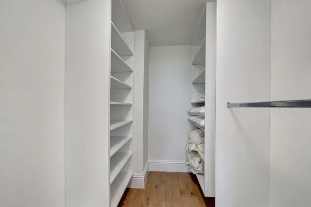 Unit 204 photo 20