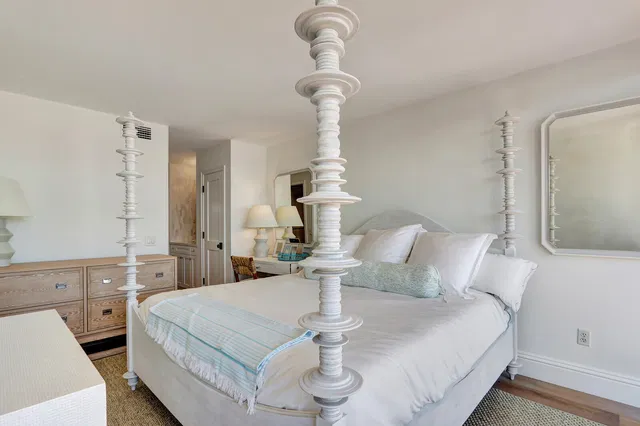 Unit 204 photo 23