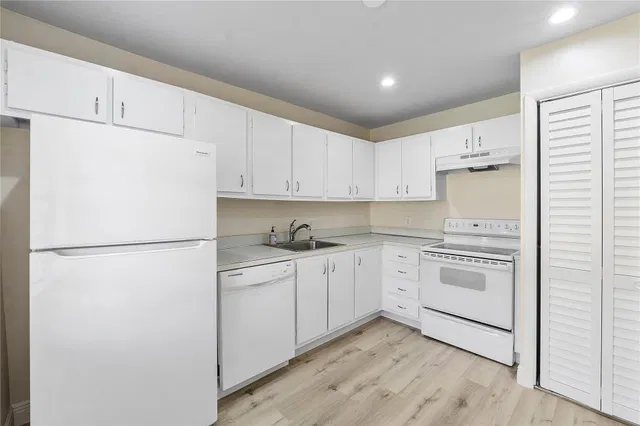 Boca Lago Country Club Homes Unit 27h photo 4