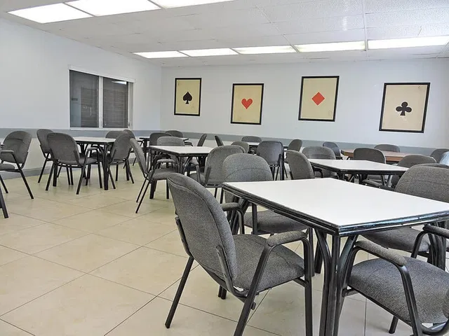 Unit A photo 32