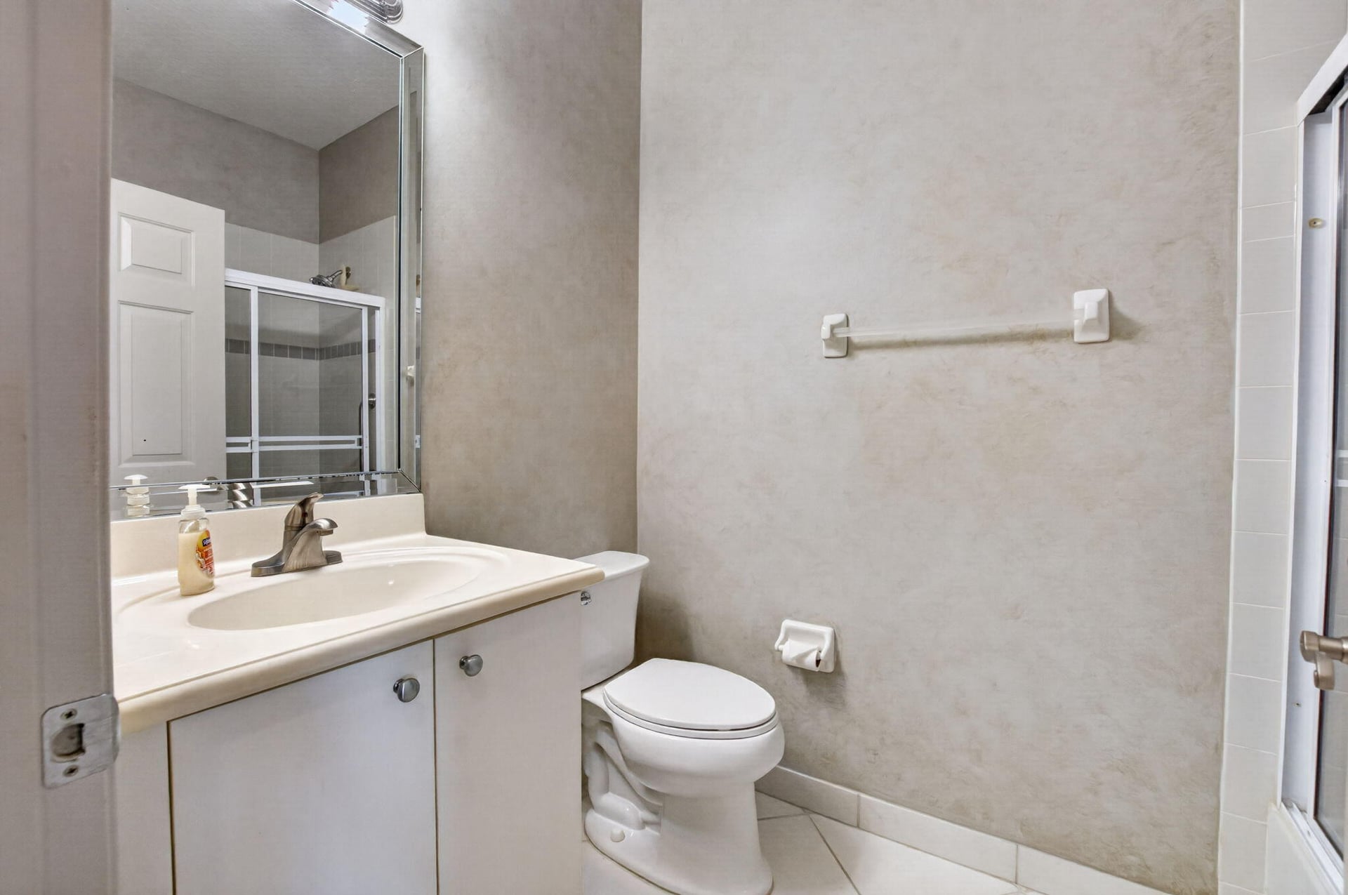 Residence photo 33