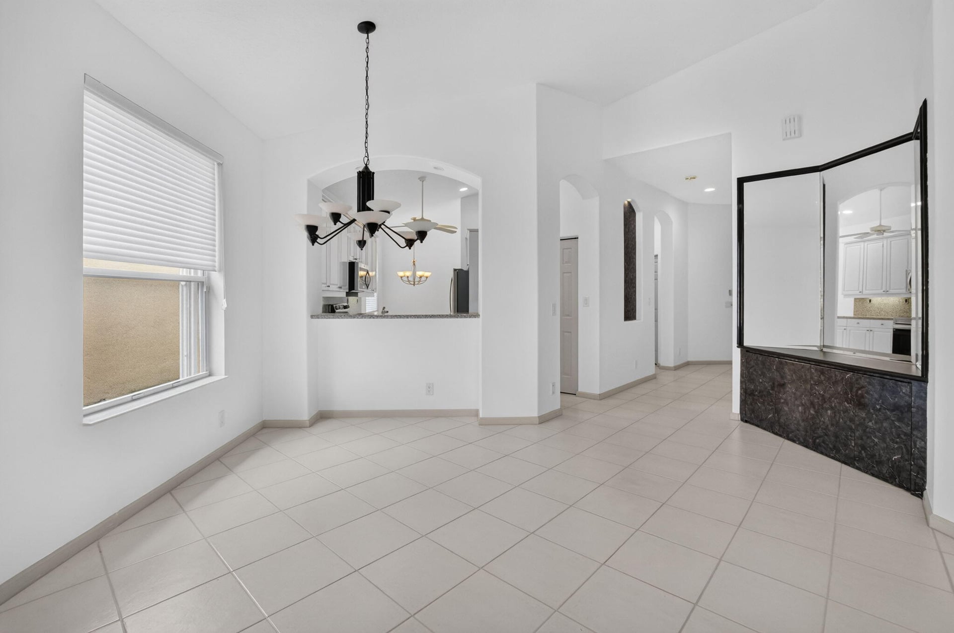 Residence photo 43