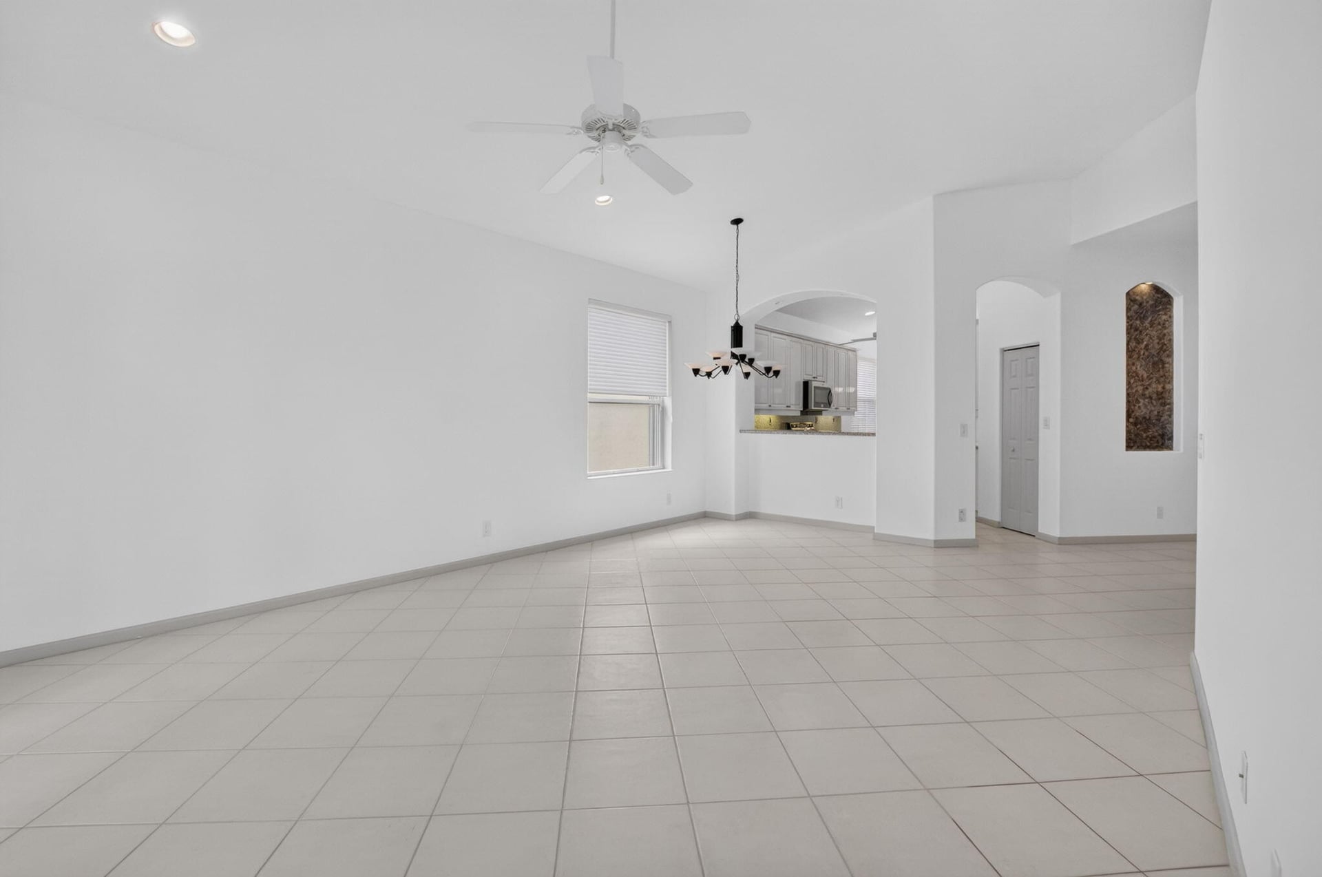 Residence photo 57