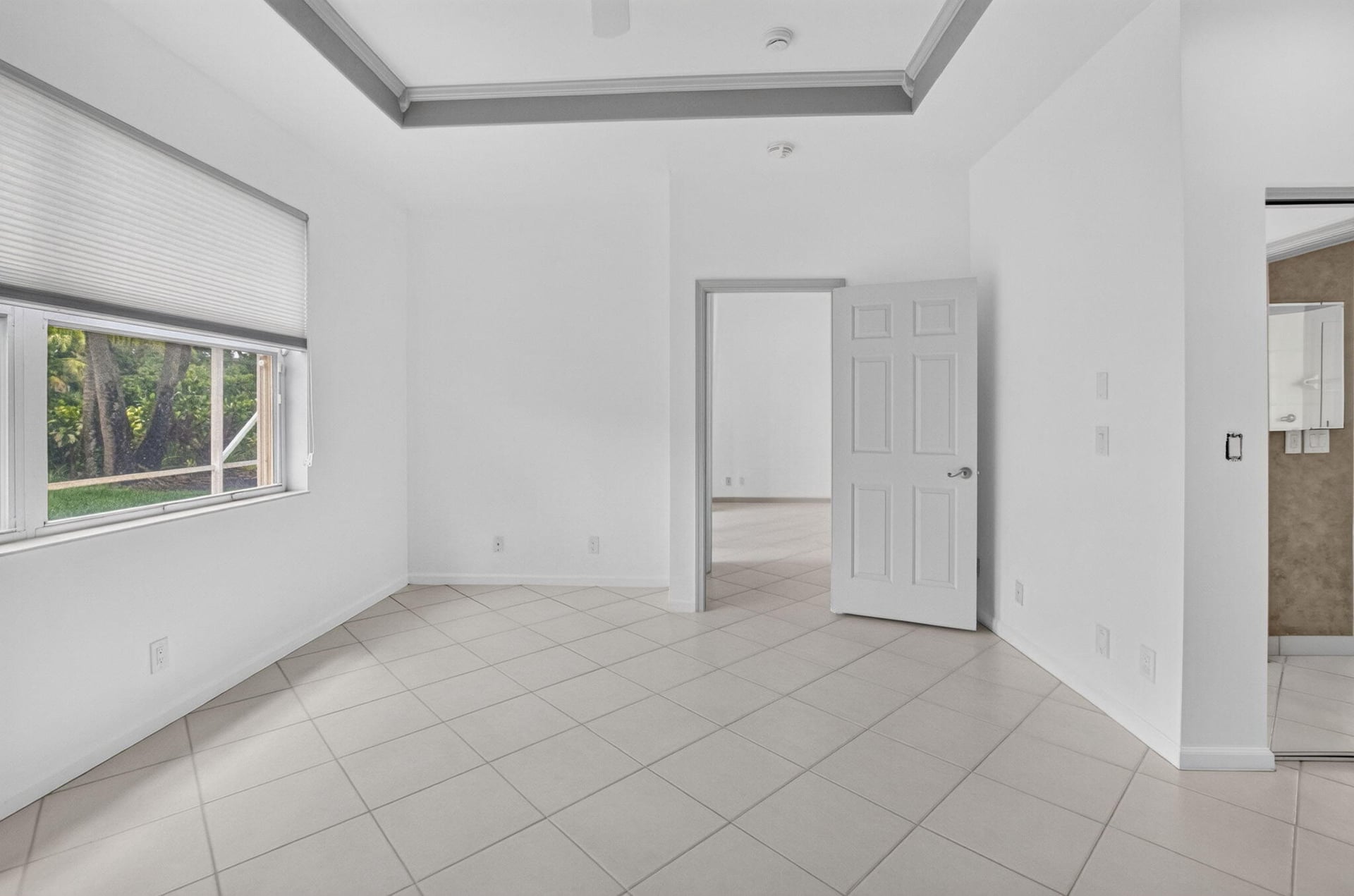Residence photo 64