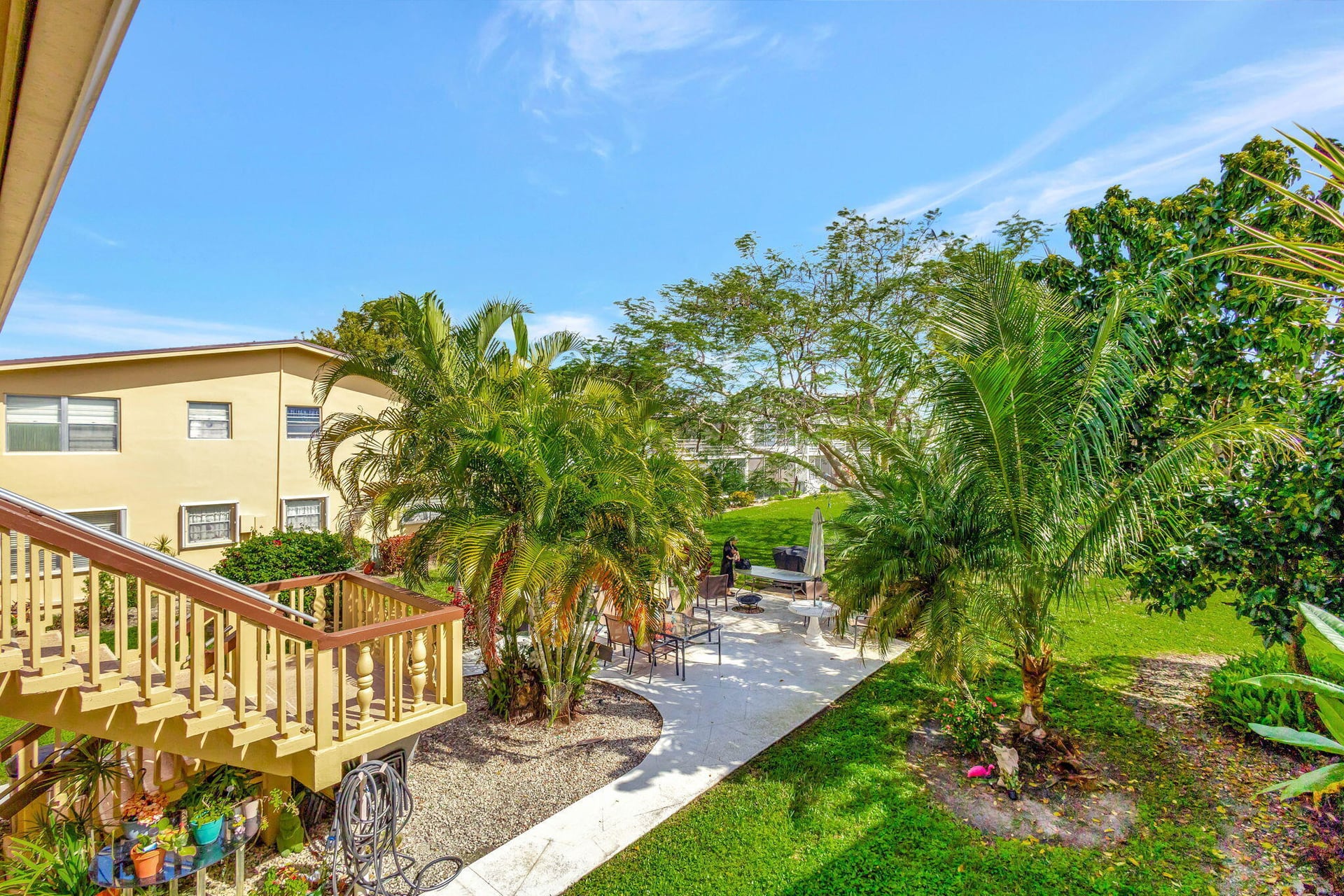  Residence photo 12