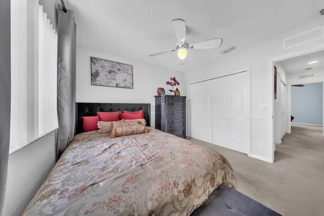 Residence photo 33