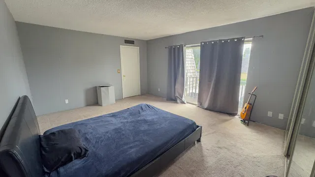  Residence photo 11
