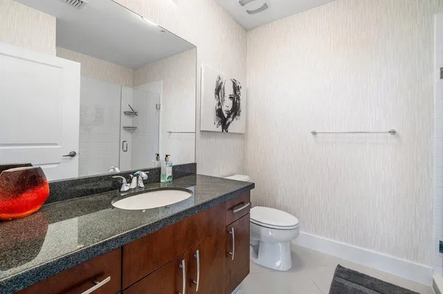 The Edge Unit 1418 photo 20