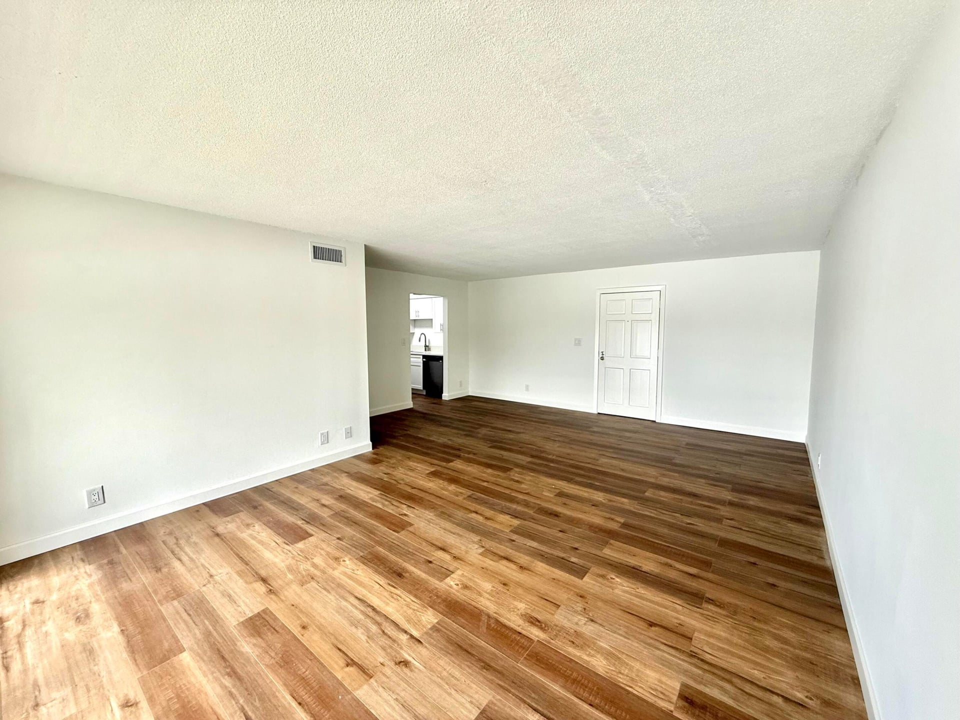 Village of North Palm Beach Unit Apt 5 photo 14