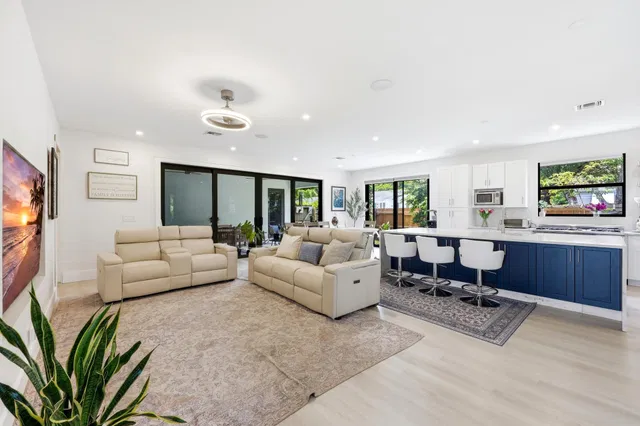 West Palm Beach Residence photo 4