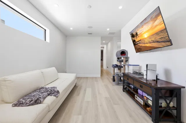West Palm Beach Residence photo 13