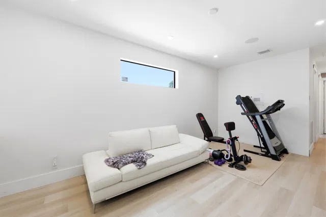 West Palm Beach Residence photo 17