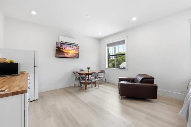 West Palm Beach Residence photo 28