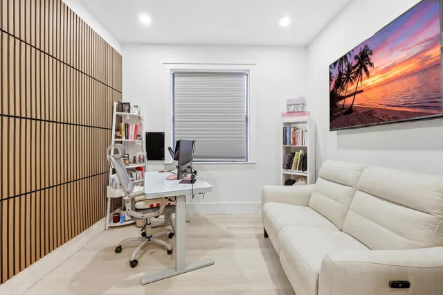 West Palm Beach Residence photo 32