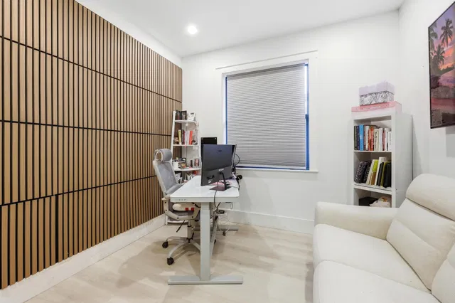 West Palm Beach Residence photo 34