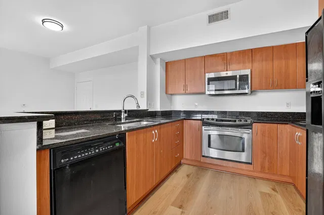 233 S Federal Boca Unit 623 photo 9