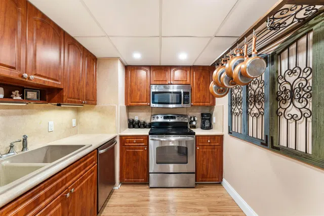 Palm Beach House Unit 402 photo 5