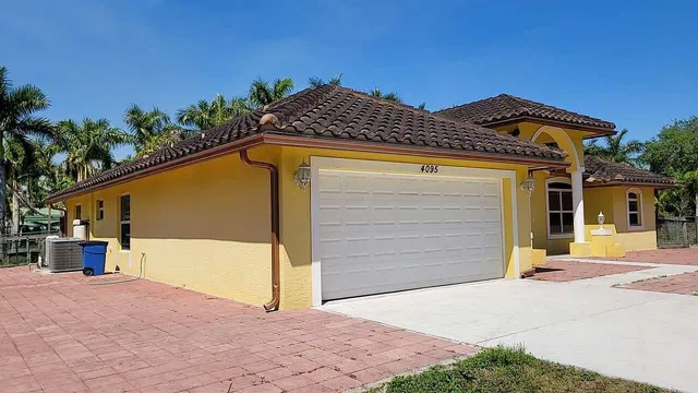  Residence photo 9