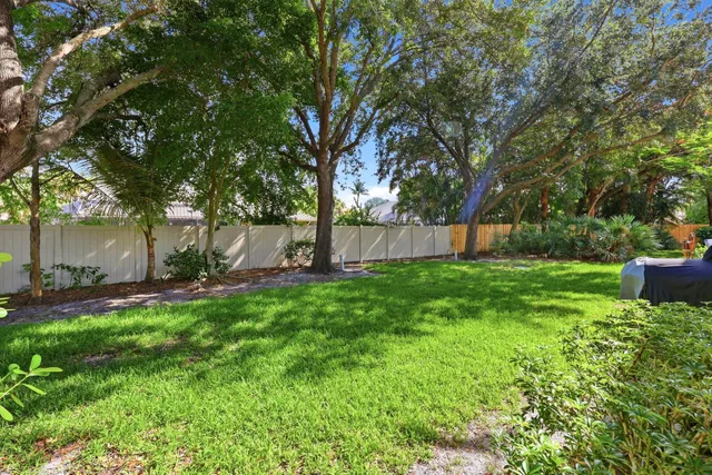 Residence photo 31