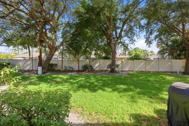 Residence photo 32