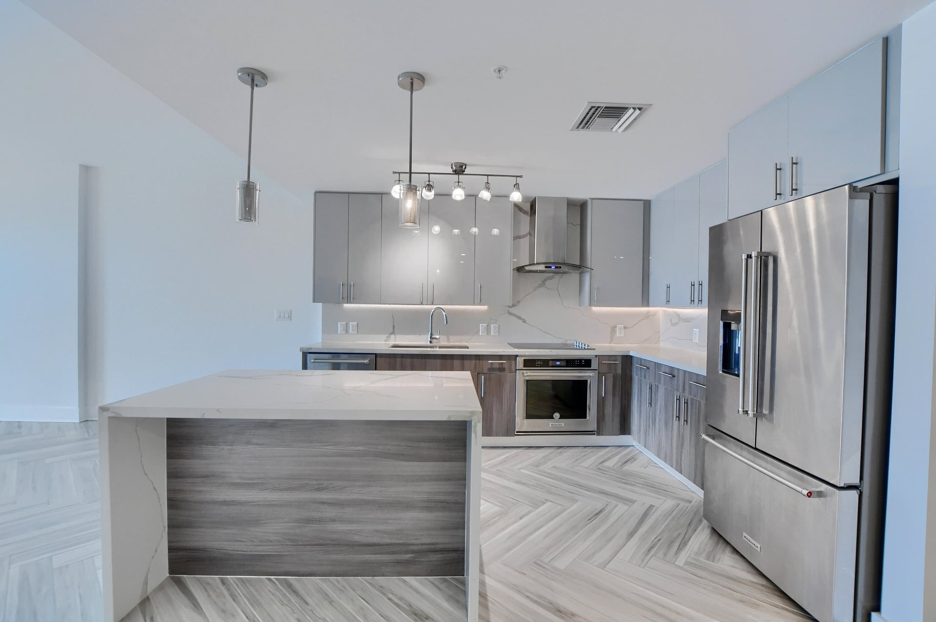 236 Fifth Avenue Unit 205 photo 2