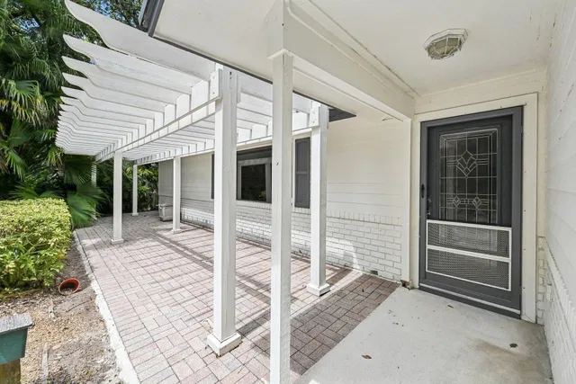 Residence photo 4