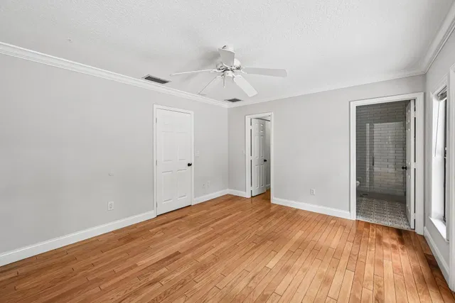 Residence photo 18