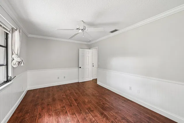 Residence photo 26