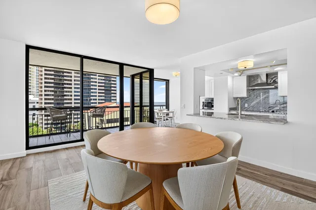 4000 N Ocean Singer Island Unit 703 photo 4