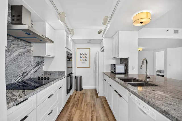 4000 N Ocean Singer Island Unit 703 photo 9