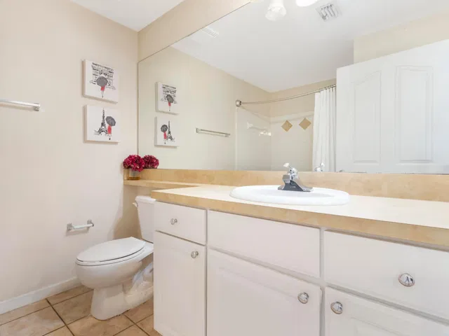 Unit 9309 photo 14