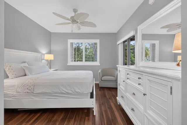 Unit 1202 photo 8