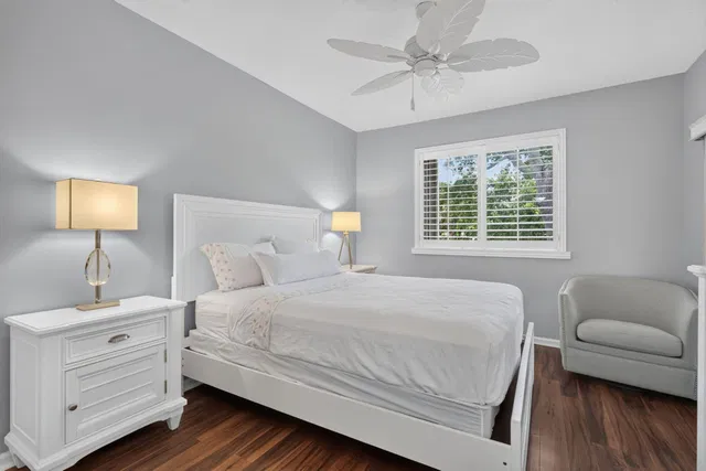 Unit 1202 photo 9