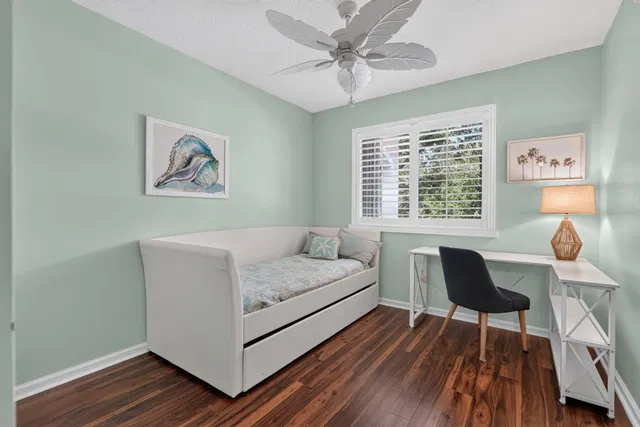 Unit 1202 photo 15