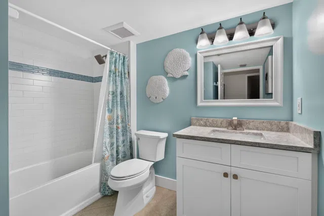 Unit 1202 photo 21