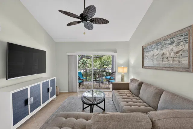 Unit 1202 photo 26