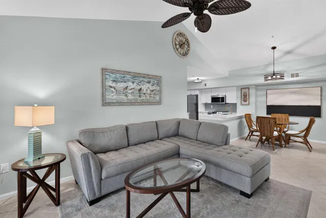 Unit 1202 photo 29