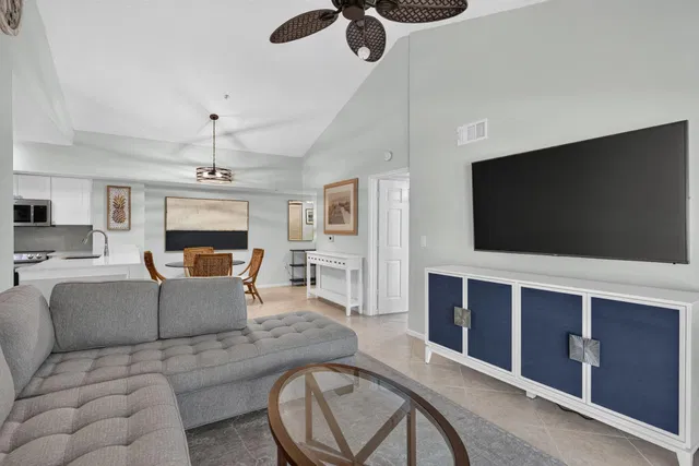 Unit 1202 photo 31