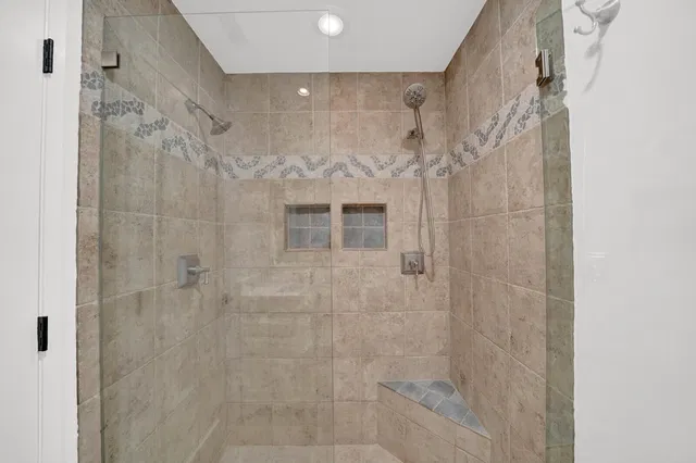  Residence photo 26