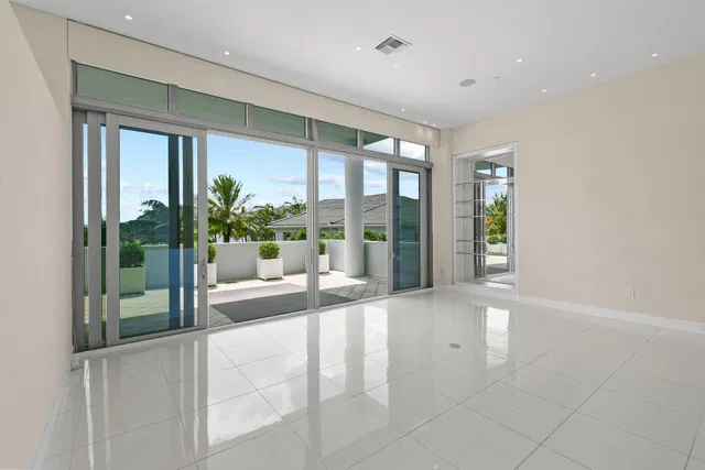 Water Club North Palm Beach Unit 301 photo 13