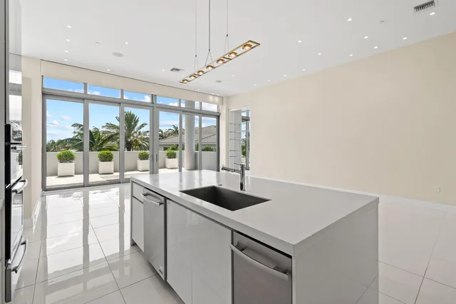 Water Club North Palm Beach Unit 301 photo 18