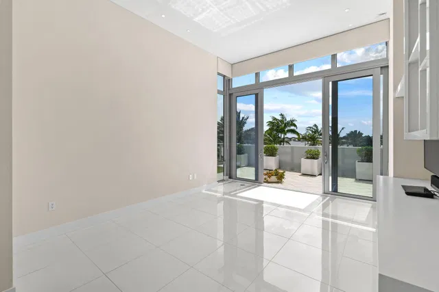 Water Club North Palm Beach Unit 301 photo 22