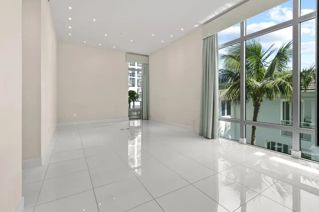 Water Club North Palm Beach Unit 301 photo 24