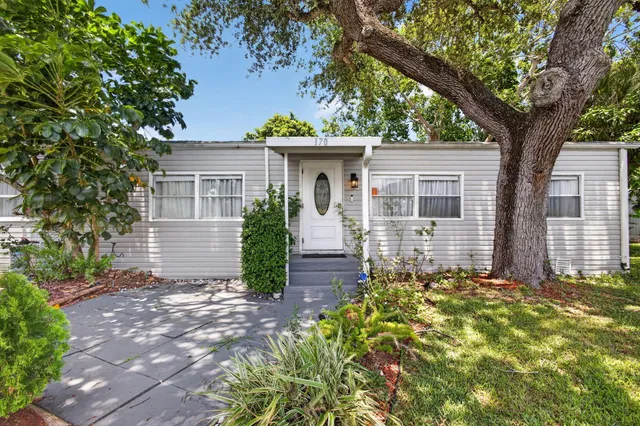  Residence photo 5