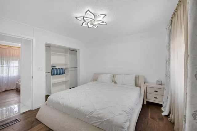  Residence photo 33